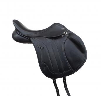Thorowgood Knee Block for Jumping Saddle Black and Brown slight seconds 